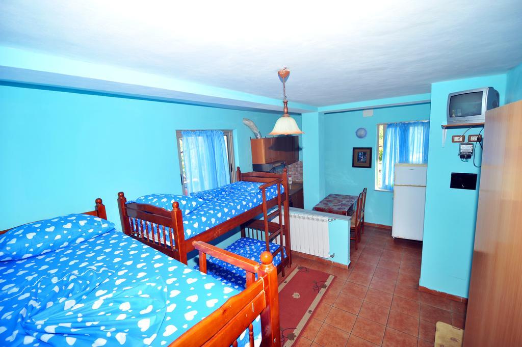 Pemaj Hostel Shkoder Room photo