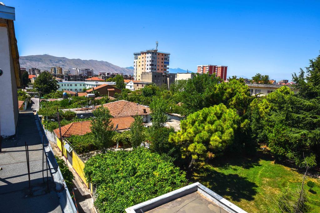 Pemaj Hostel Shkoder Exterior photo