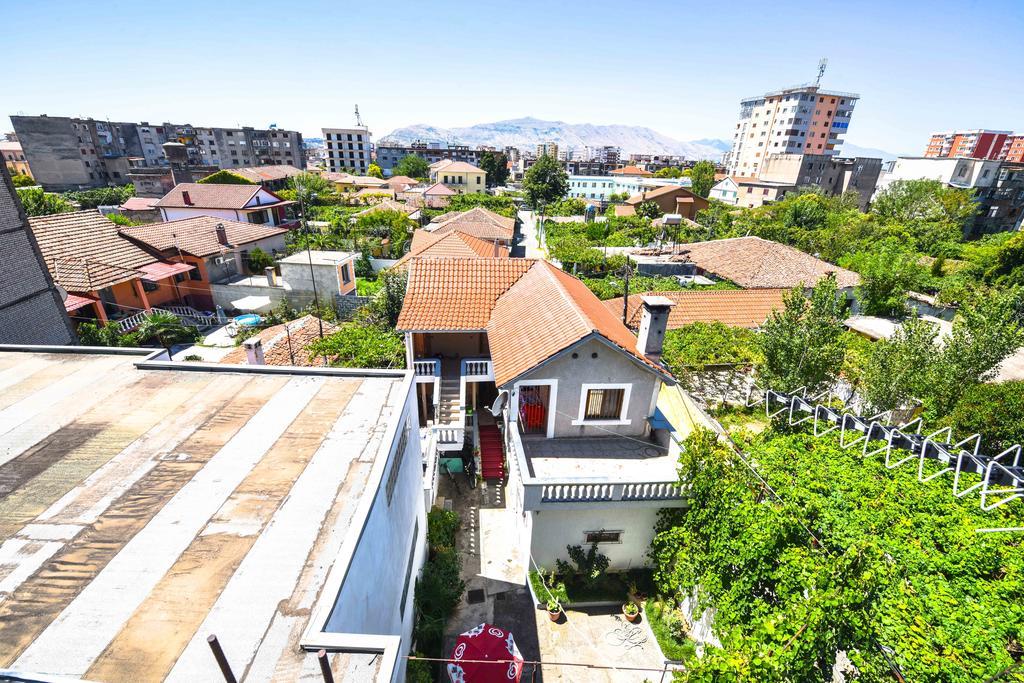 Pemaj Hostel Shkoder Exterior photo