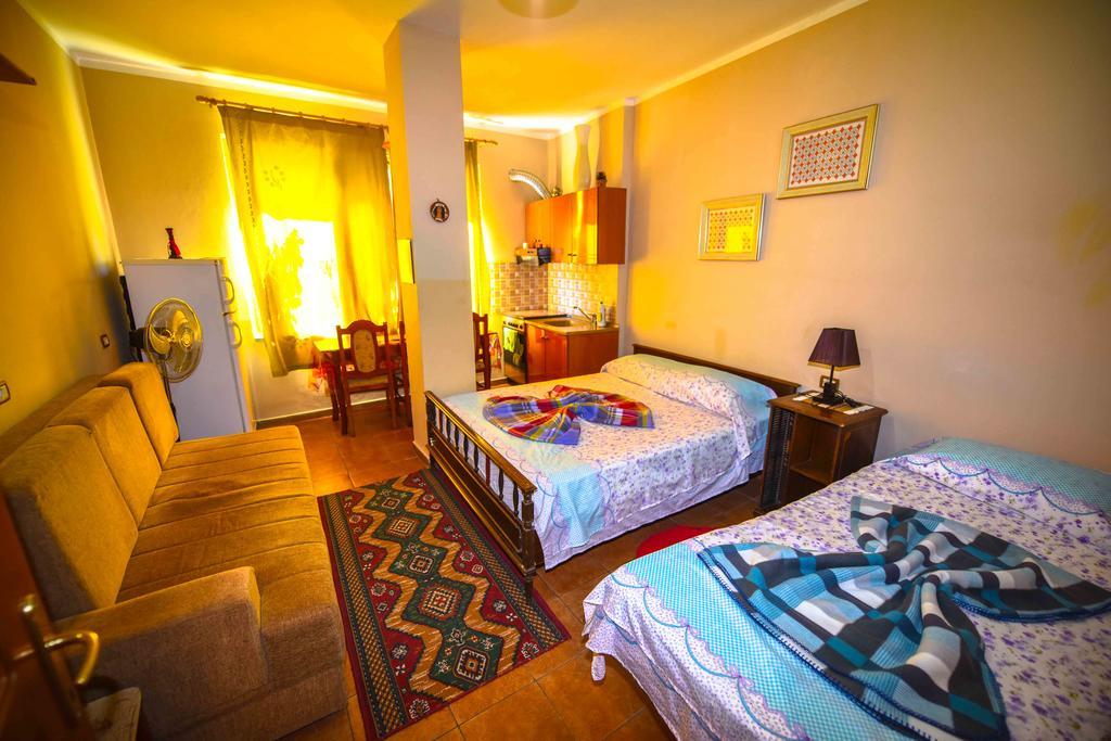 Pemaj Hostel Shkoder Exterior photo