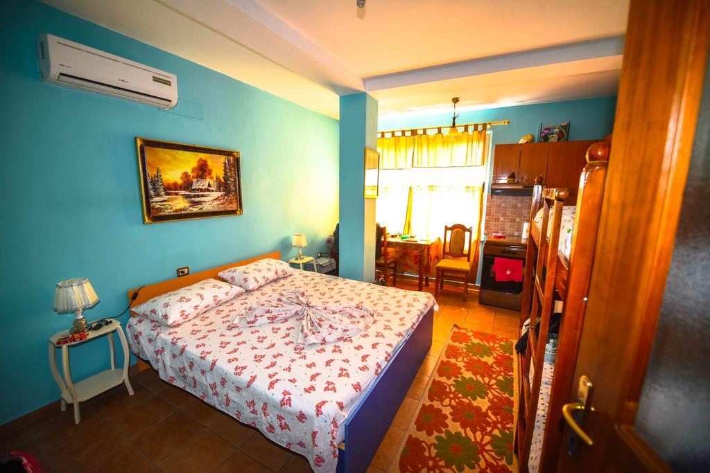 Pemaj Hostel Shkoder Exterior photo
